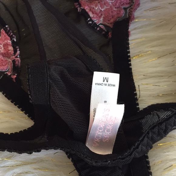 VS bra and panties set black and dark pink - Picture 4 of 5